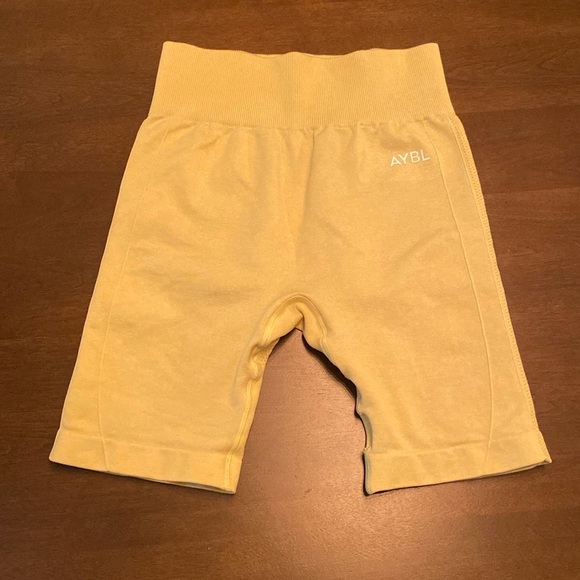 AYBL Motion Seamless Cycling Shorts - Picture 3 of 6